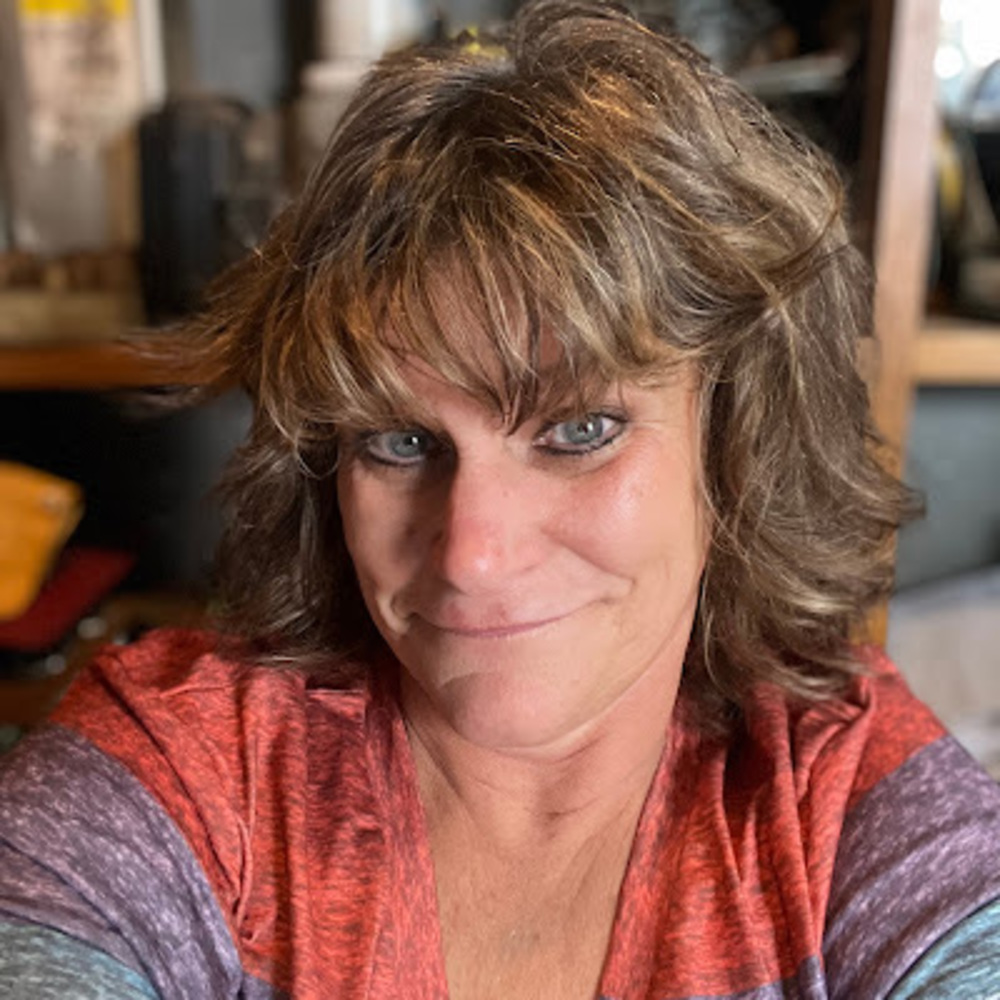 Meet your Posher, Denise